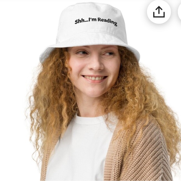 White “Los Angeles” bucket Hat - Picture 2 of 11